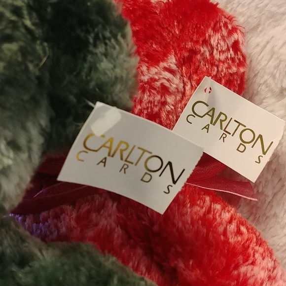 Carlton Cards Christmas Teddy Bears Holly and Berry - Picture 5 of 5